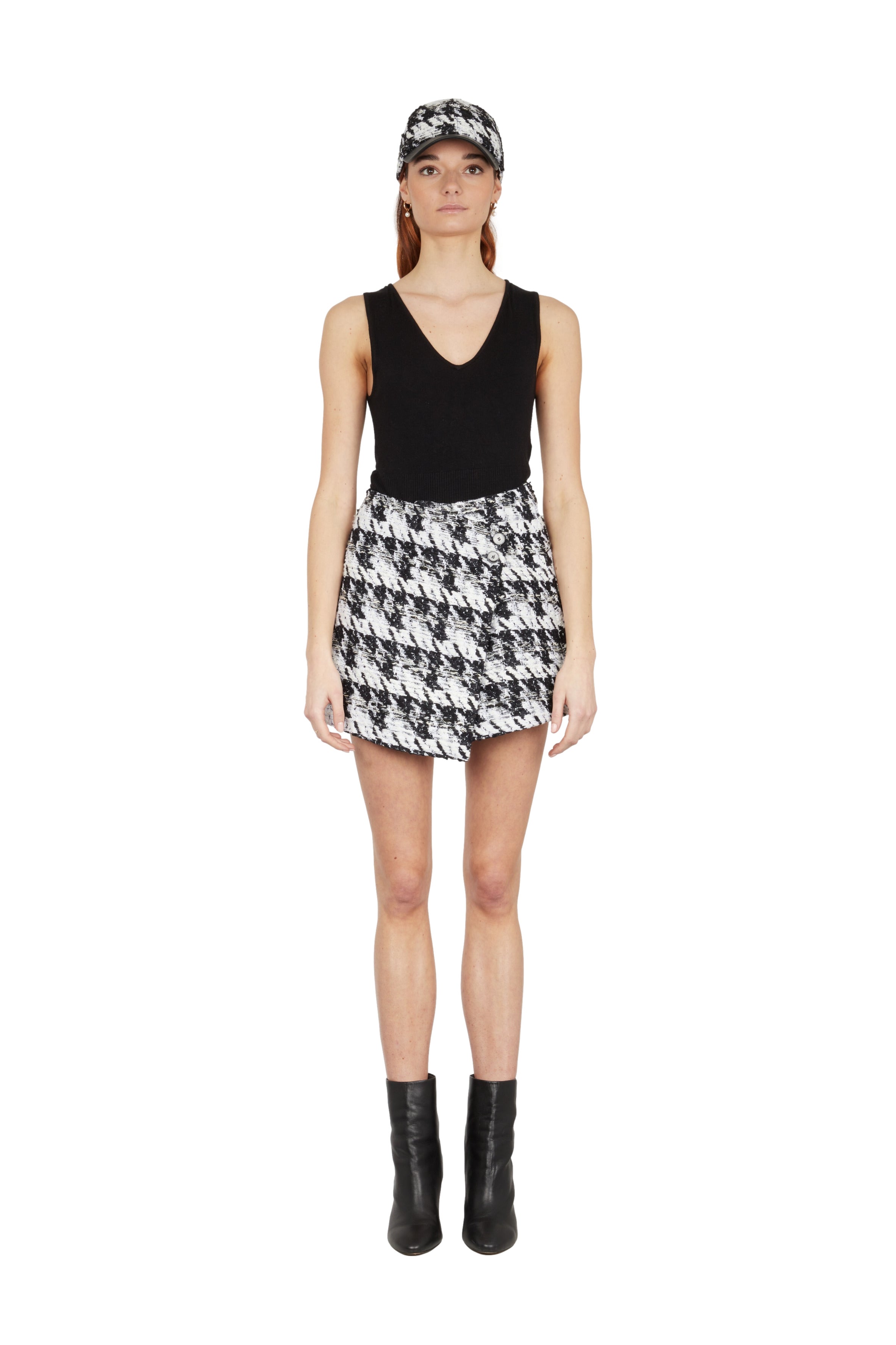 AW23SK01-03_WovenHoundstooth_1_18.jpg