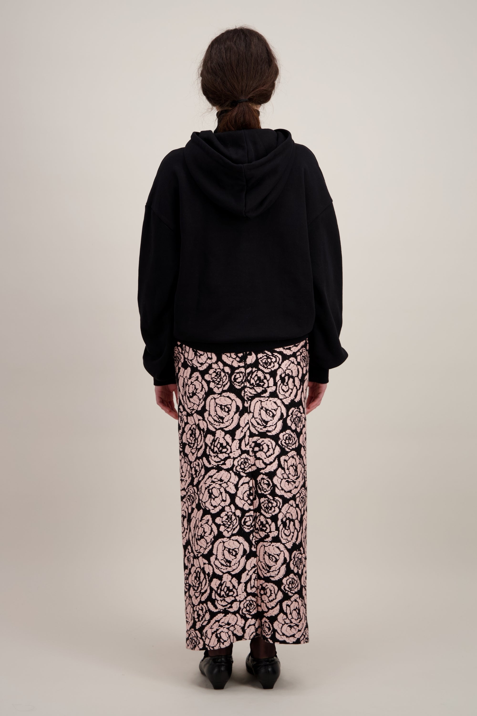 Hoodie avec capuche sans cordons, Imprimé graphique "Chien", poche kangourou, noir. Vu de dos