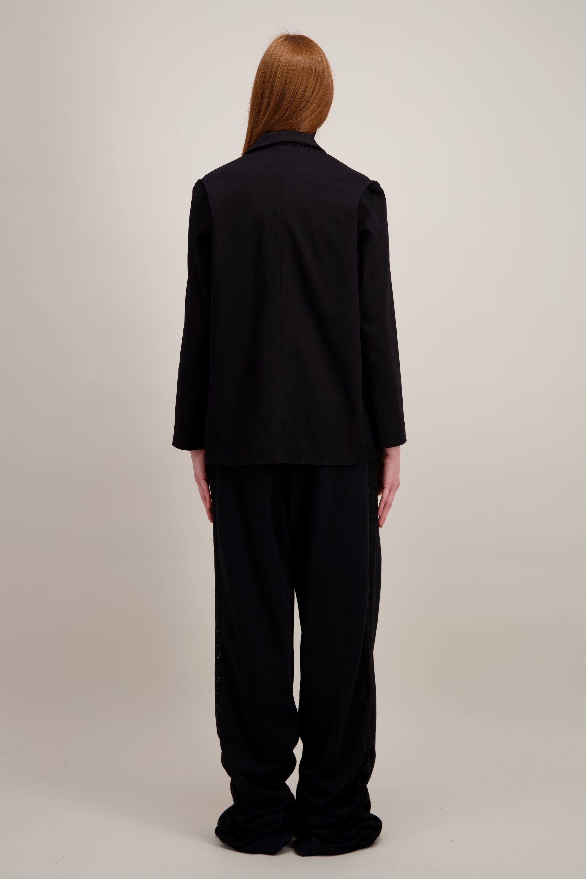 Veste Worker Brodée, Coupe droite et confortable, noir. Vu de dos