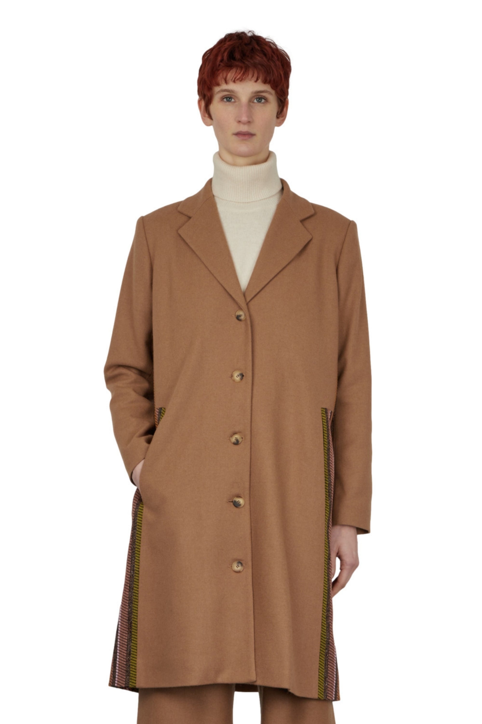 MANTEAU DROIT À EMPIÈCEMENTS