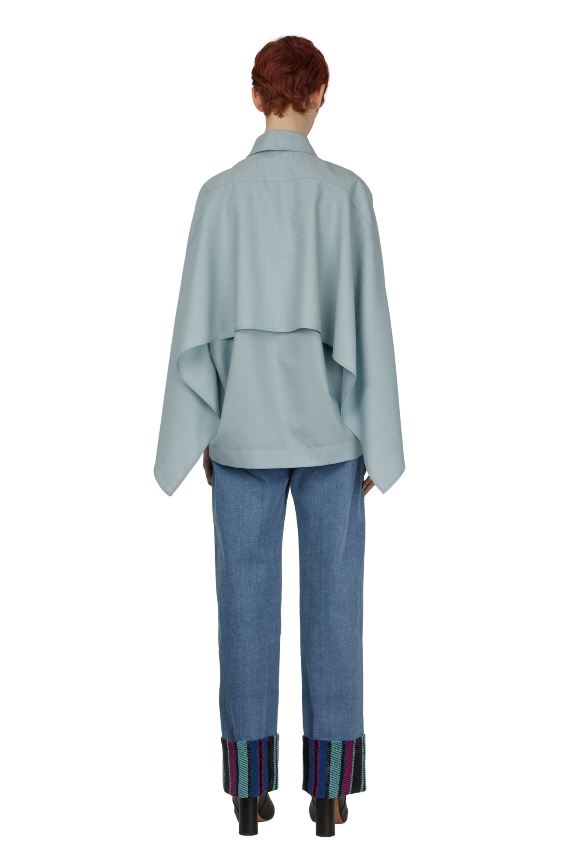 CHEMISE AVEC DRAPÉ AU DOS