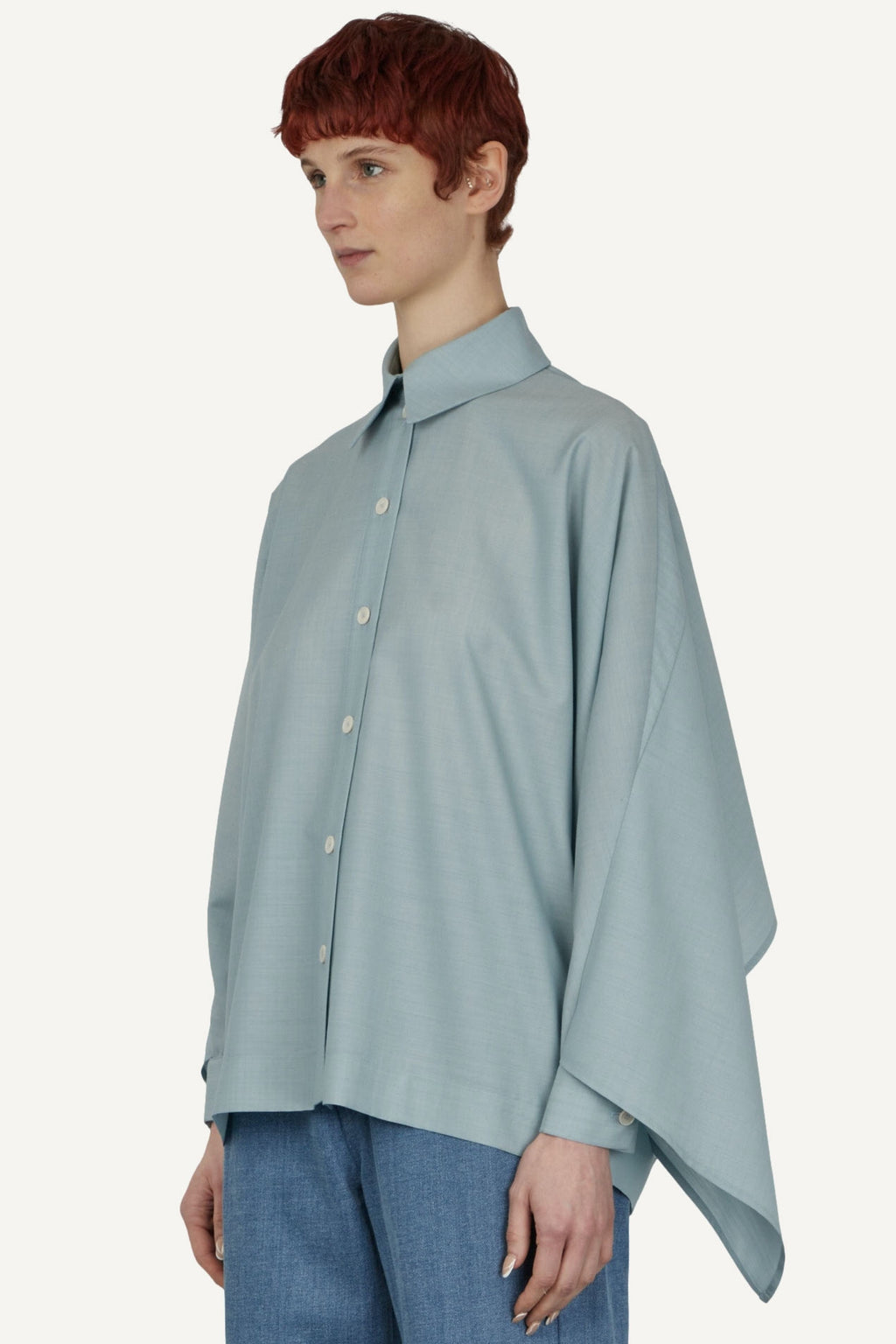 CHEMISE AVEC DRAPÉ AU DOS