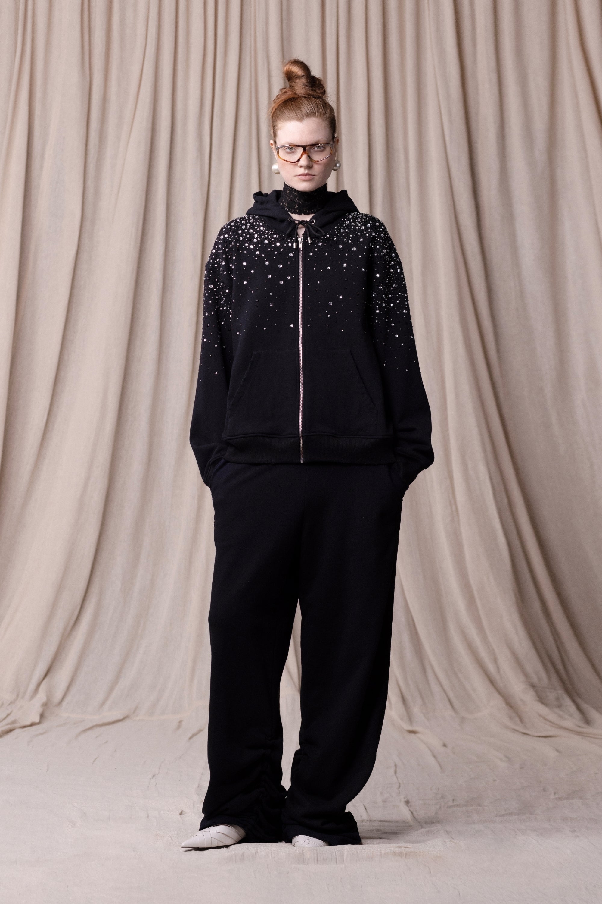 HOODIE BRODÉ CRISTAUX