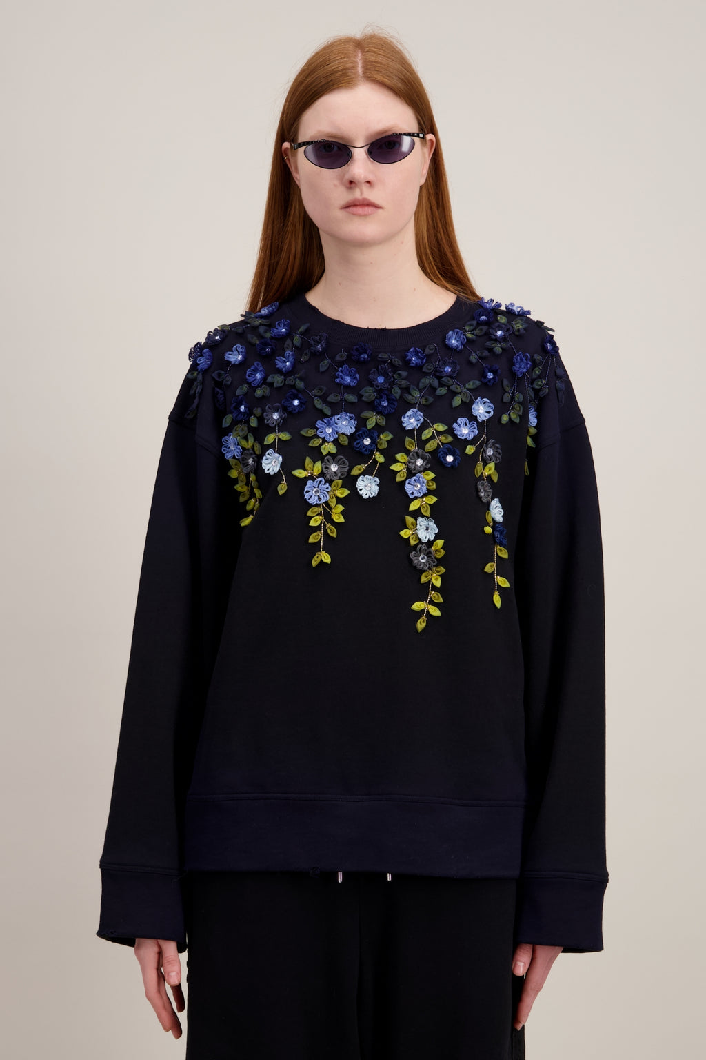 CREWNECK BRODÉ CRISTAUX